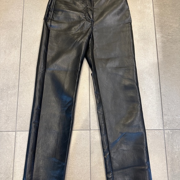 Aritzia Melina Pant - Picture 5 of 5
